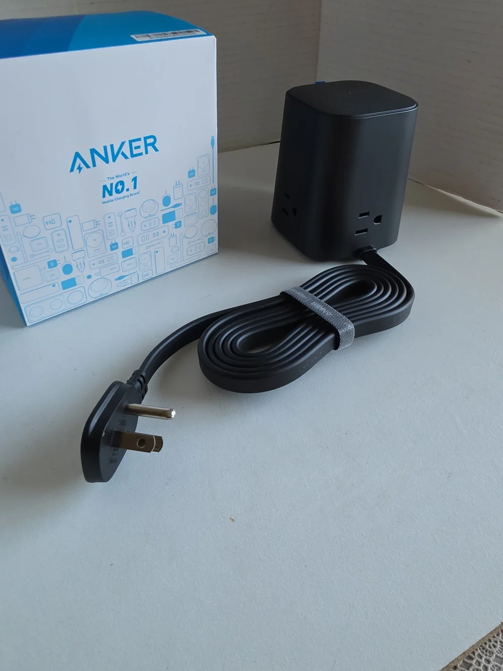 Anker Desktop Charger, 9-in-1 Power Strip with 300J Surge Protector, 5ft